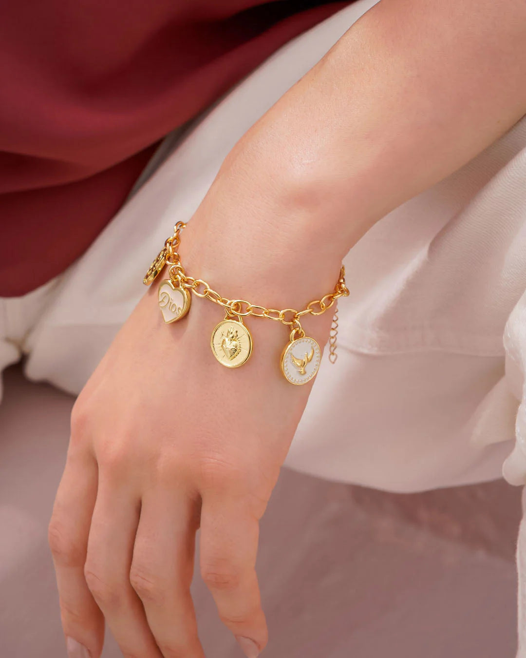 Pulsera Multicharms Religiosa + Empaque Especial